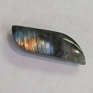 Gorgeous Genuine Natural AAA-Grade Blue Flash Labradorite Gemstone Cabachon Leaf
